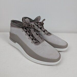 Wolf & Shepherd Crossover Mid Size 9.5 Gray